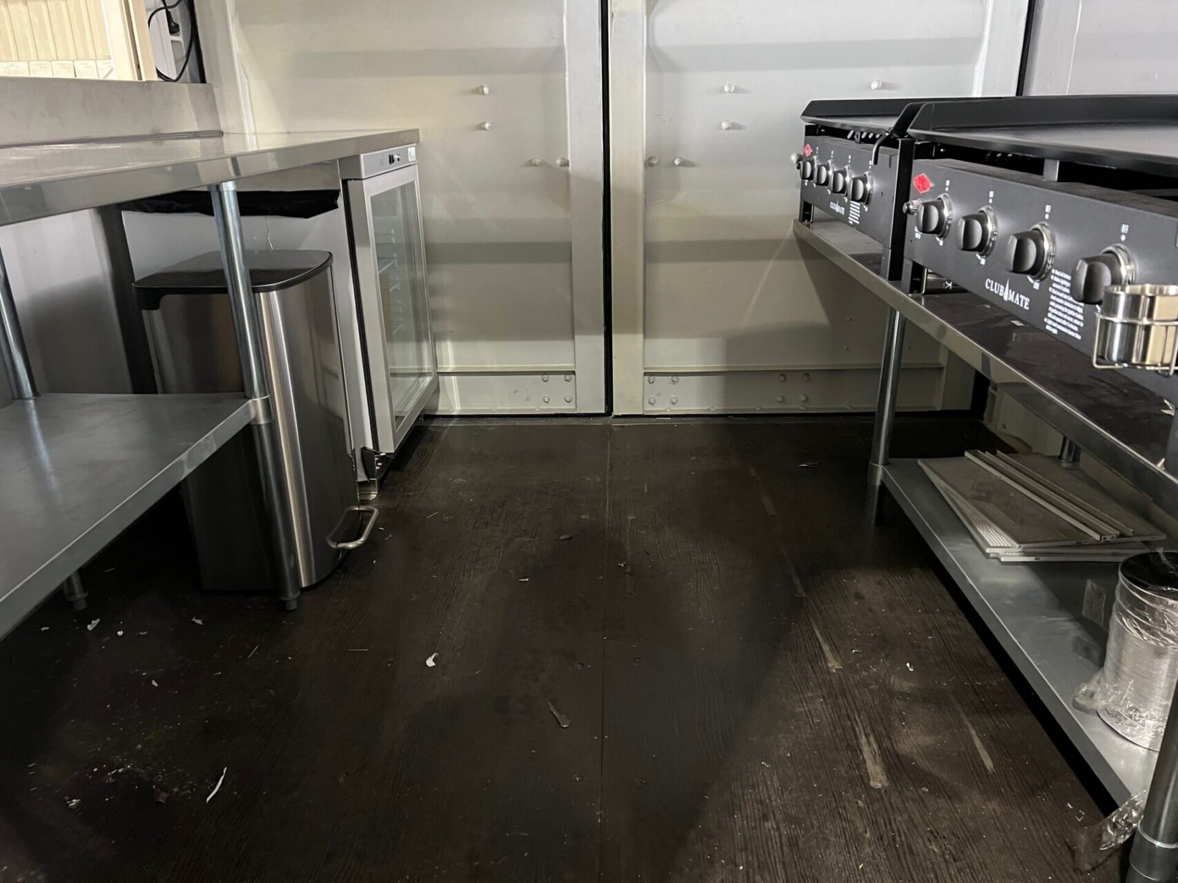 FM9500 Mobile Self Contained BBQ Container - Image 3